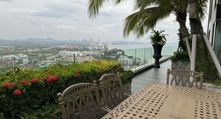 For rent 2 bedrooms condo in Bang Lamung, Chonburi
