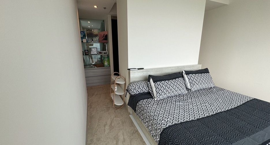 For rent 2 bedrooms condo in Bang Lamung, Chonburi