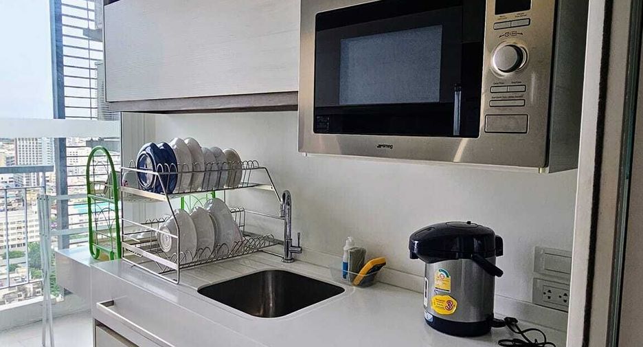 For sale 1 bed condo in Thon Buri, Bangkok