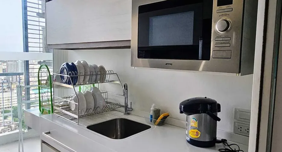 For sale 1 bed condo in Thon Buri, Bangkok