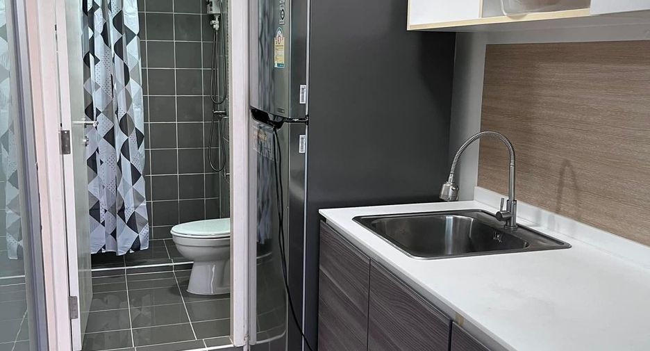 For sale 1 bed condo in Mueang Rayong, Rayong
