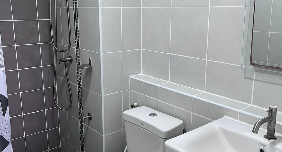 For sale 1 bed condo in Mueang Rayong, Rayong