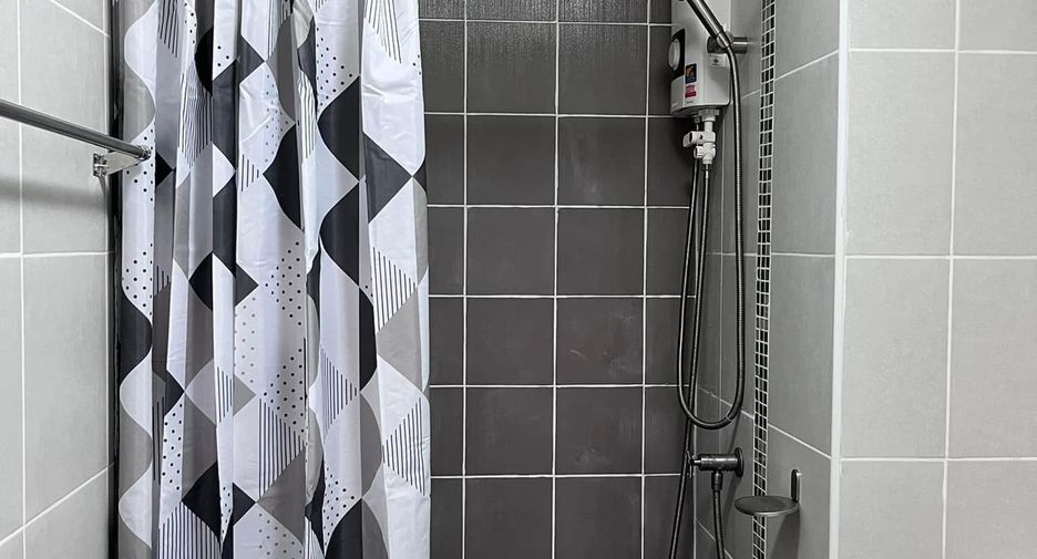 For sale 1 bed condo in Mueang Rayong, Rayong