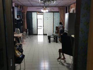 For sale 3 bedrooms townhouse in Mueang Nakhon Pathom, Nakhon Pathom