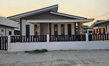 Haus zum Kauf mit 3 Zimmer in Phatthana Nikhom, Lopburi