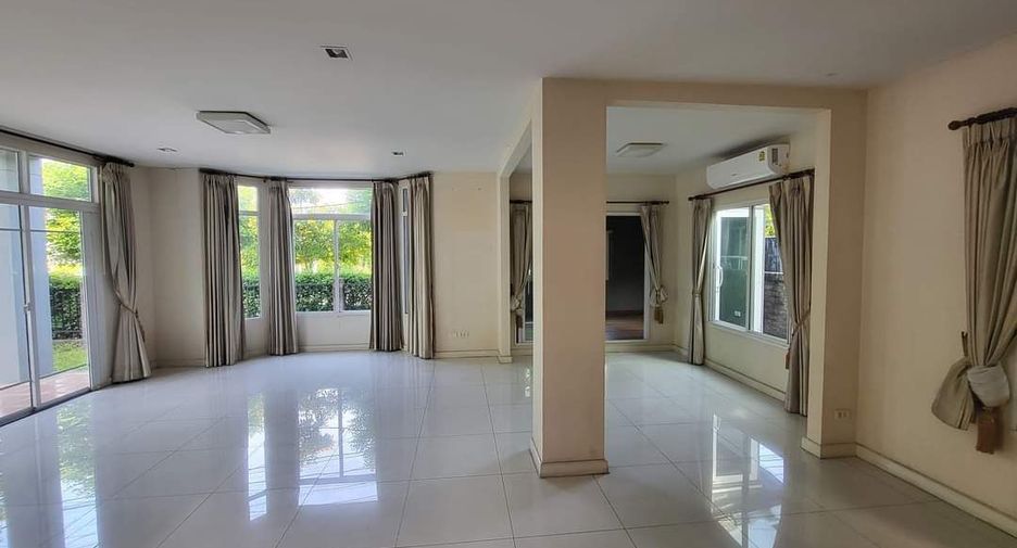À vendre 5 chambres maison à Pak Kret, Nonthaburi