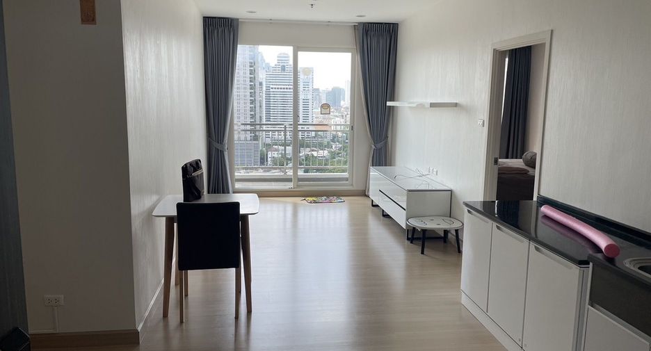 À vendre 1 chambre condo à Yan Nawa, Bangkok