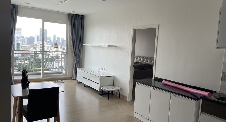 À vendre 1 chambre condo à Yan Nawa, Bangkok