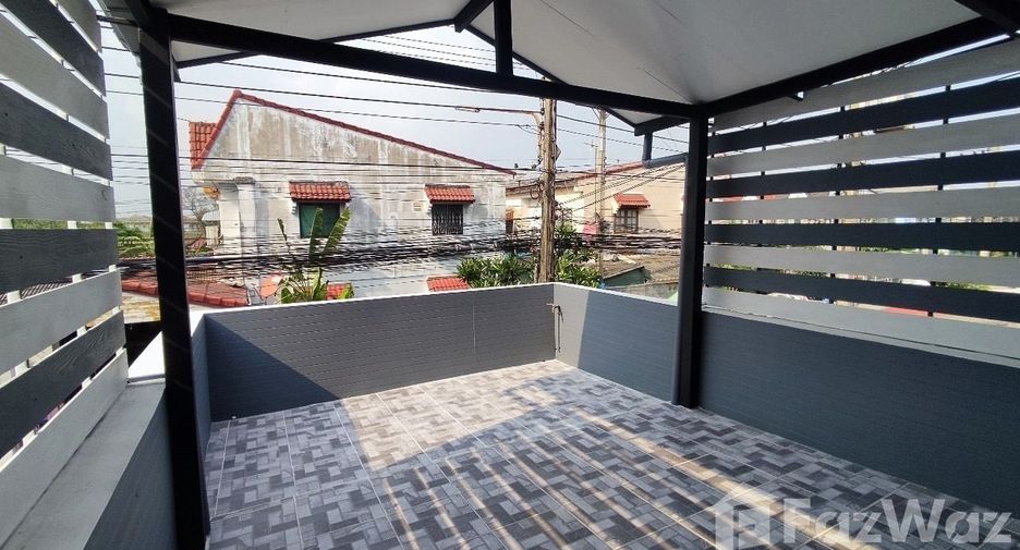 For sale 2 bedrooms townhouse in Lam Luk Ka, Pathum Thani