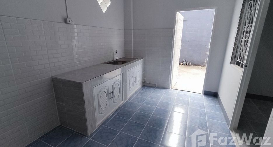 For sale 2 bedrooms townhouse in Lam Luk Ka, Pathum Thani