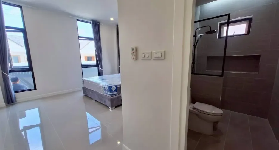 Haus zur Miete mit 3 Zimmer in Cha Am, Phetchaburi