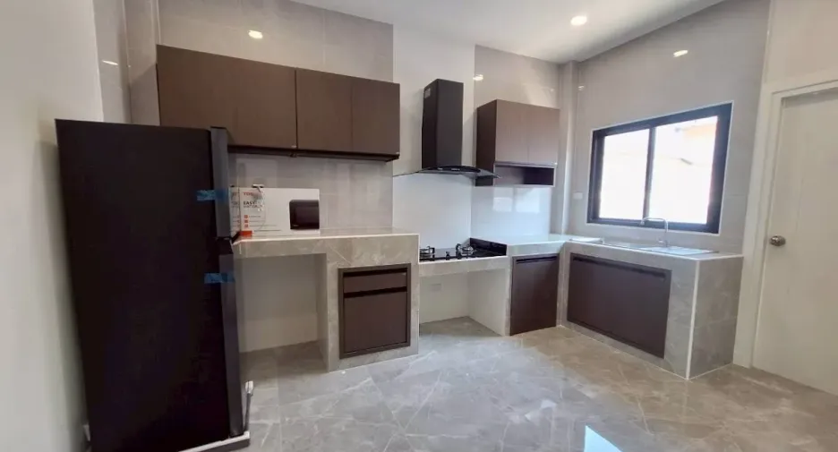 Haus zur Miete mit 3 Zimmer in Cha Am, Phetchaburi