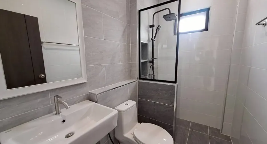 Haus zur Miete mit 3 Zimmer in Cha Am, Phetchaburi