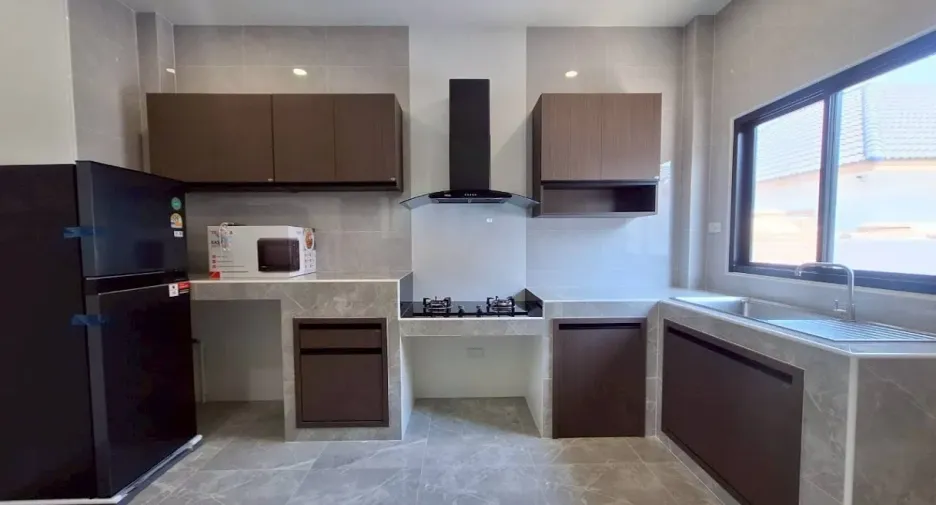 Haus zur Miete mit 3 Zimmer in Cha Am, Phetchaburi