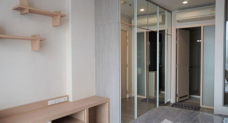 For sale 1 bed condo in Khlong San, Bangkok
