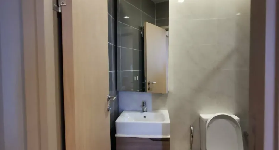 For sale and for rent 1 bed condo in Watthana, Bangkok