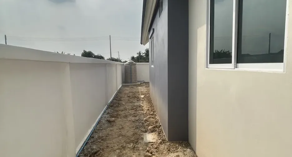 Haus zum Kauf mit 3 Zimmer in Ban Phaeo, Samut Sakhon