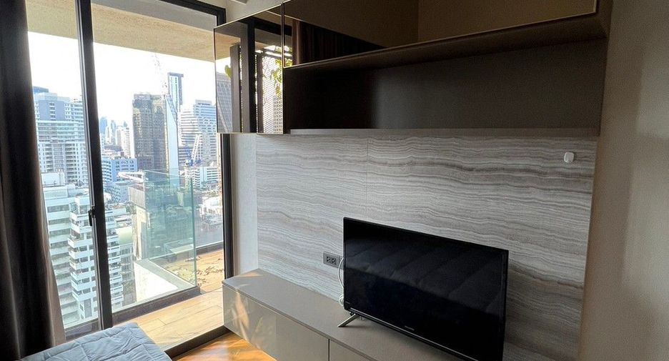 For sale 2 bedrooms condo in Watthana, Bangkok