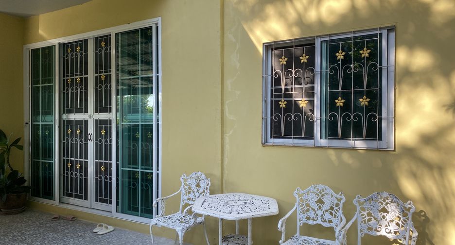 For sale 6 bedrooms house in Lat Lum Kaeo, Pathum Thani