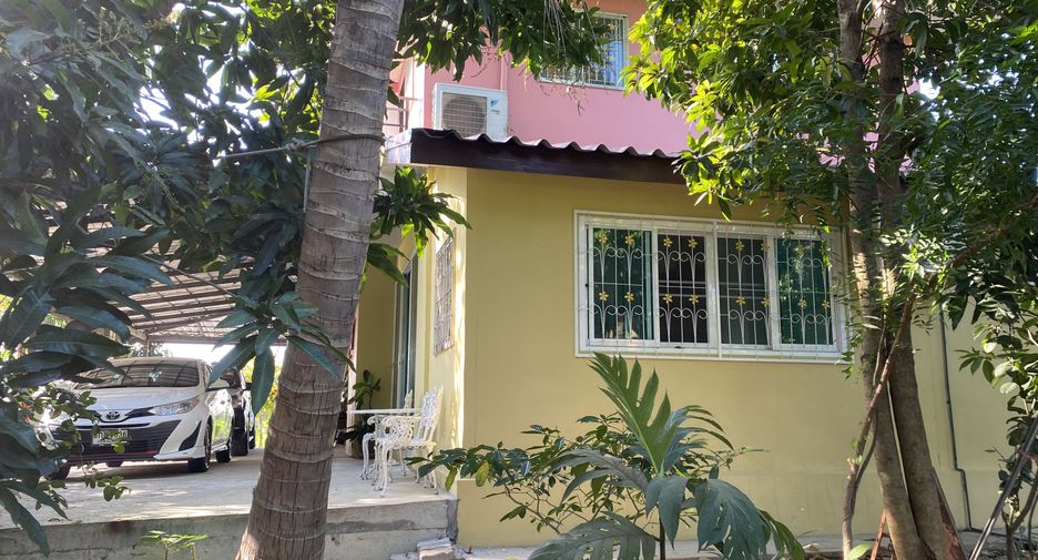 For sale 6 bedrooms house in Lat Lum Kaeo, Pathum Thani