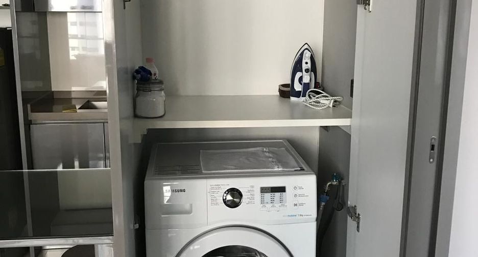 For sale 1 bed condo in Bang Rak, Bangkok