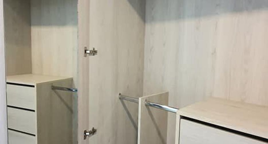 For sale 1 bed condo in Mueang Samut Prakan, Samut Prakan