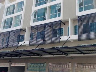 For rent 1 bed retail Space in Mueang Pathum Thani, Pathum Thani