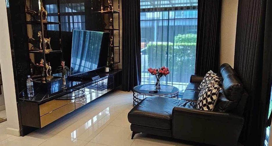 For sale 5 bedrooms house in Thanyaburi, Pathum Thani