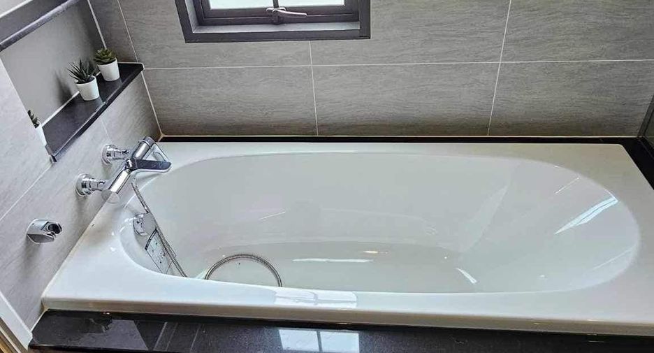 For sale 5 bedrooms house in Thanyaburi, Pathum Thani