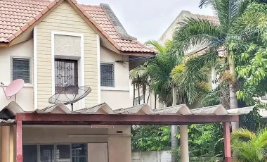 Продажа 3 спальни таунхаус в Mueang Chon Buri, Чонбури