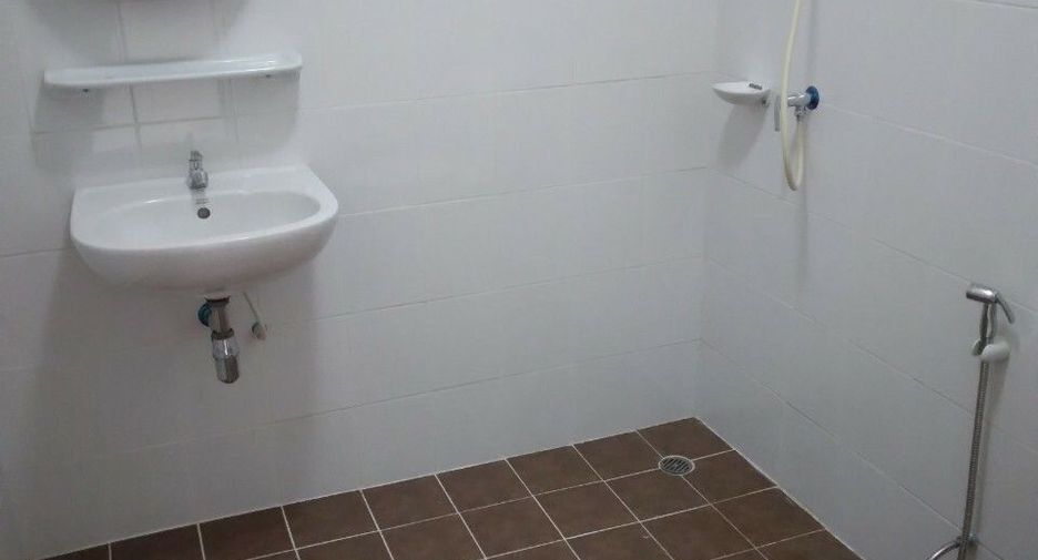 Reihenhaus zum Kauf mit 3 Zimmer in Bang Yai, Nonthaburi