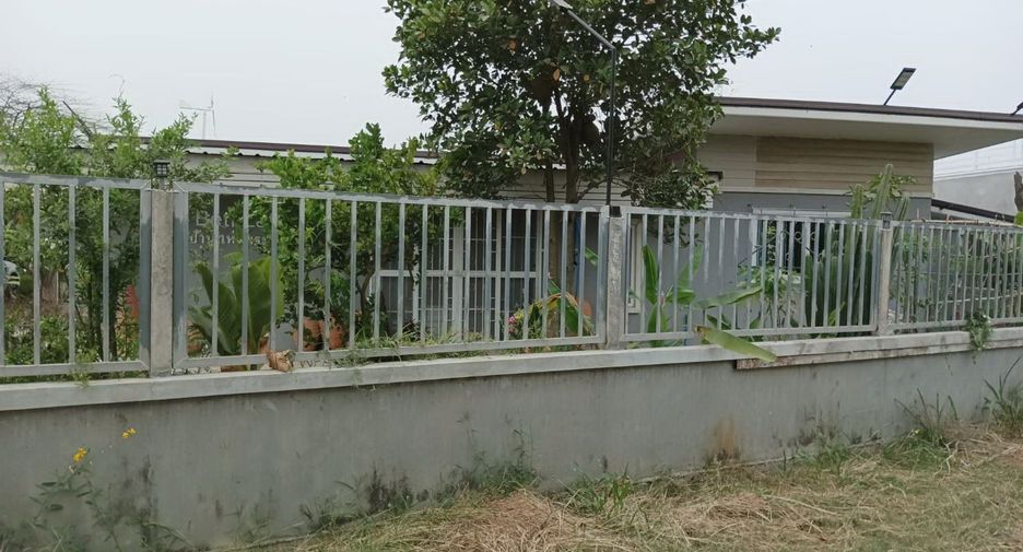 For sale 5 bedrooms house in Mueang Nakhon Sawan, Nakhon Sawan