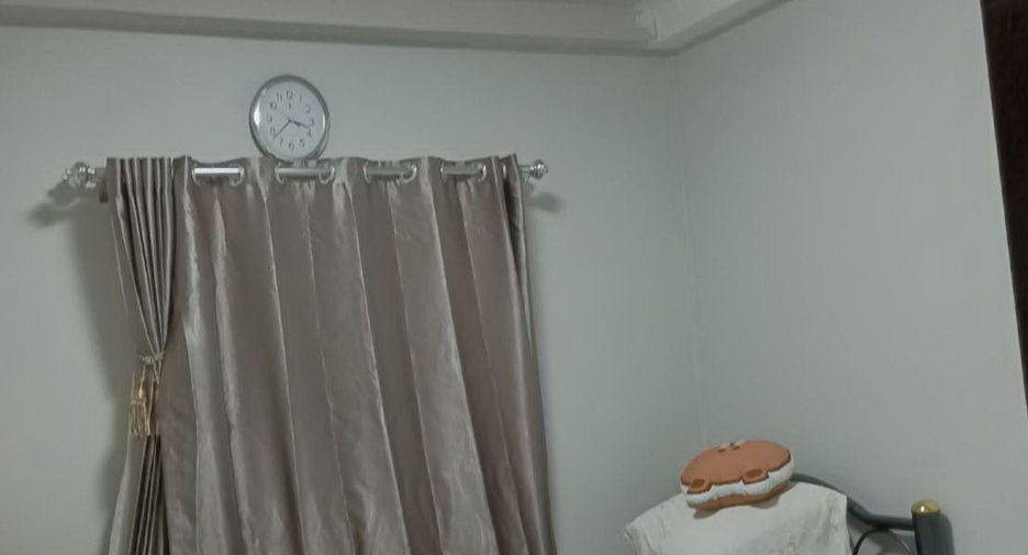 For sale 5 bedrooms house in Mueang Nakhon Sawan, Nakhon Sawan