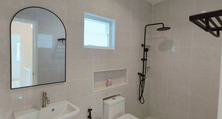 For sale 4 bedrooms house in Bang Yai, Nonthaburi