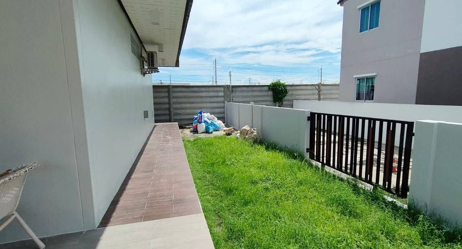For sale 5 bedrooms house in Mueang Samut Sakhon, Samut Sakhon