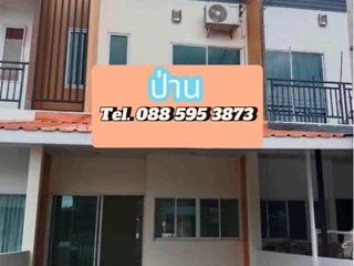 For sale 2 bedrooms townhouse in Mueang Nakhon Ratchasima, Nakhon Ratchasima
