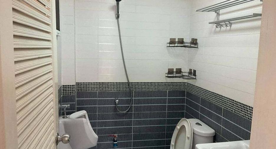 For rent 3 bedrooms house in Mueang Nonthaburi, Nonthaburi