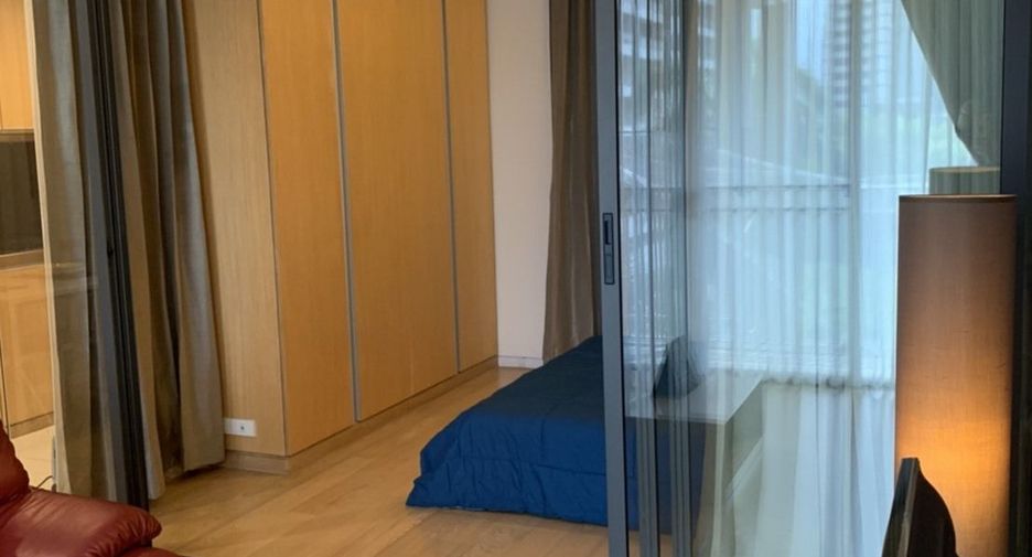 For sale 1 bed condo in Watthana, Bangkok