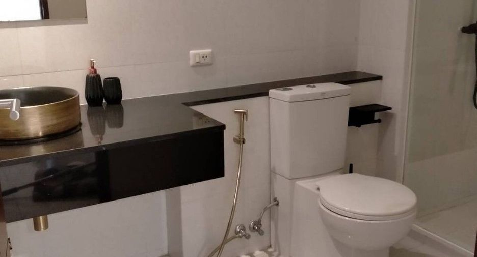 For sale and for rent 1 bed condo in Watthana, Bangkok
