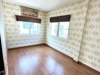 出租 3 卧室 联排别墅 在 Khlong Luang, Pathum Thani