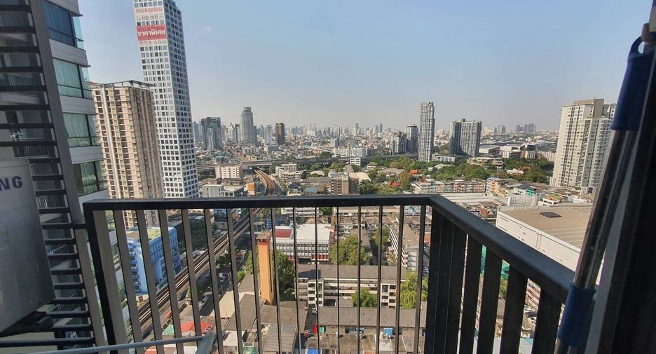 For sale 2 bedrooms condo in Phra Khanong, Bangkok