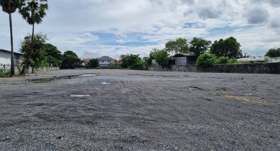 For sale land in Bang Phlat, Bangkok