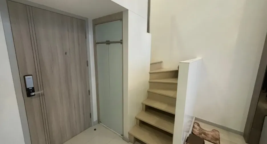 À vendre et à louer 1 chambre condo à Sathon, Bangkok