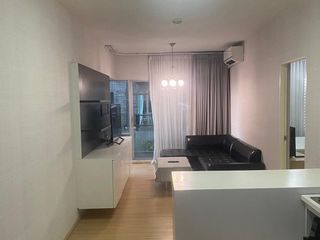 À vendre 2 chambres condo à Huai Khwang, Bangkok