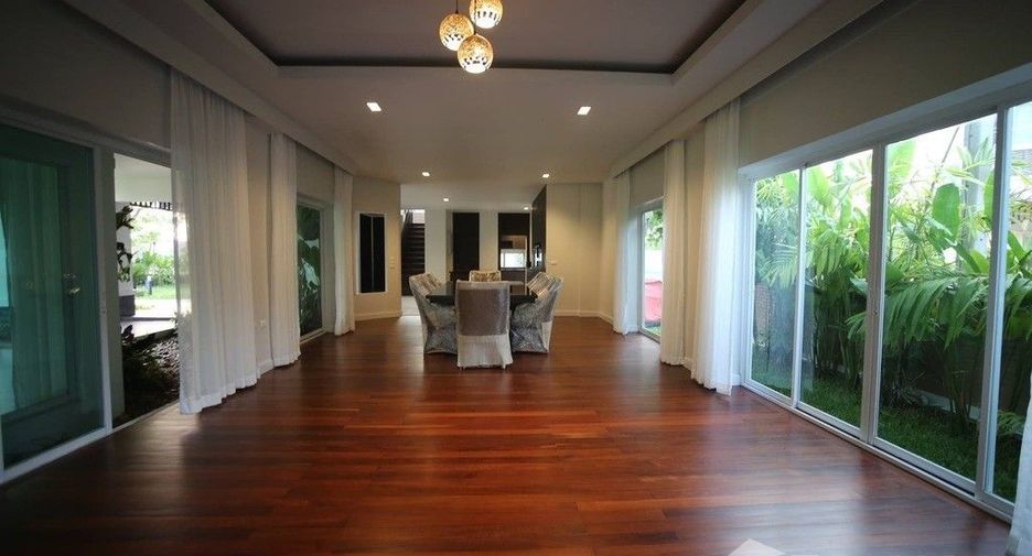 For sale 5 bedrooms house in Mueang Chiang Rai, Chiang Rai