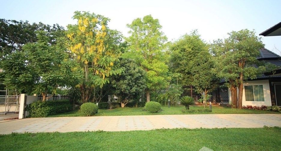 For sale 5 bedrooms house in Mueang Chiang Rai, Chiang Rai