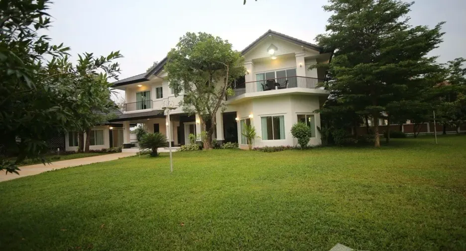 For sale 5 bedrooms house in Mueang Chiang Rai, Chiang Rai