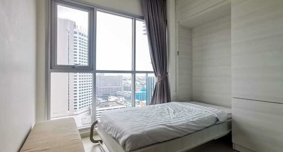 For sale 2 bedrooms condo in Huai Khwang, Bangkok