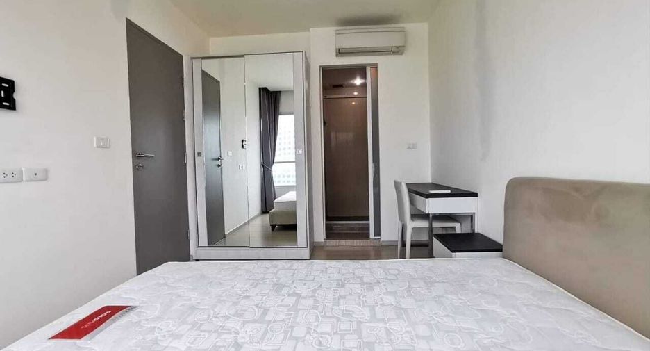 For sale 2 bedrooms condo in Huai Khwang, Bangkok