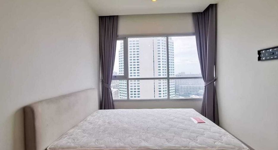 For sale 2 bedrooms condo in Huai Khwang, Bangkok